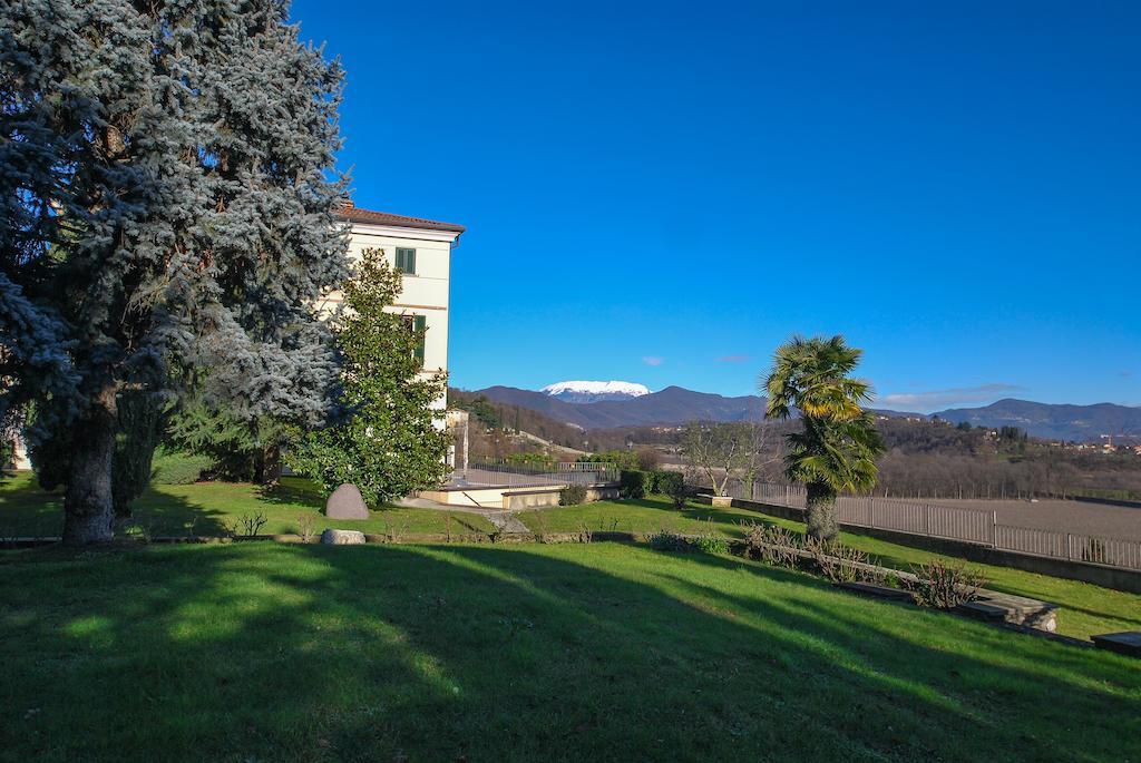 Villa Santa Maria Dell'Arco - Centro Oreb Cazzago San Martino Exterior photo